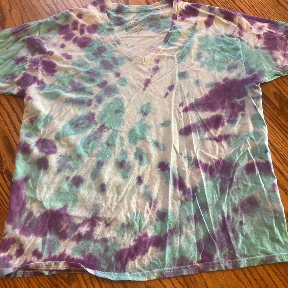 Women’s sz lg short sleeve tie dye purple & teal